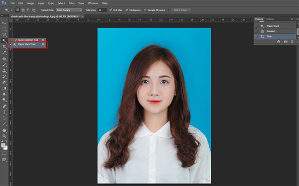 Công cụ Magic Wand Tool để xóa nền ảnh thẻ