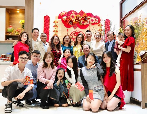 Bố cục tốt sẽ giúp ai cũng nổi bật mà tổng thể vẫn cân đối