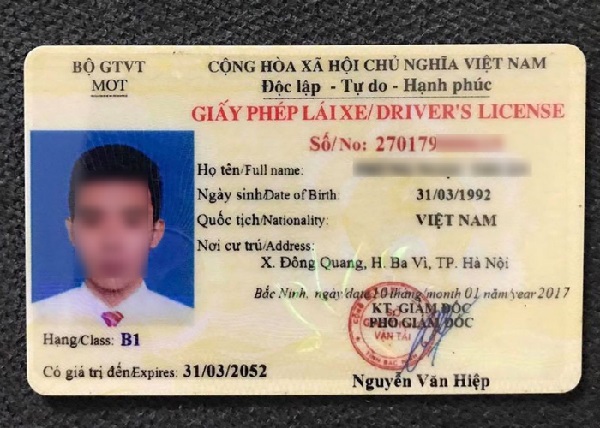 Quy định GPLX chụp ảnh thẻ có được đeo kính không?