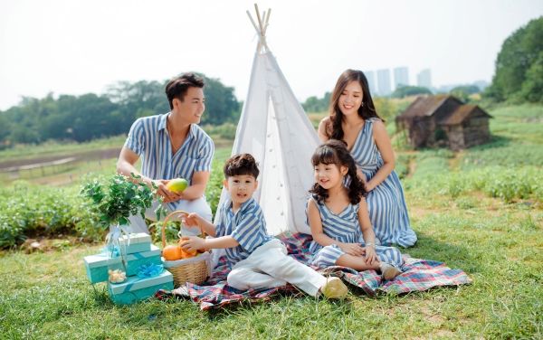 Concept chụp ảnh gia đình ngoại cảnh
