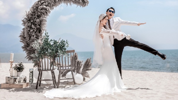Ghép ảnh đám cưới