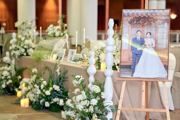 Mẫu 9 khung ảnh cưới 60x90 đơn giản