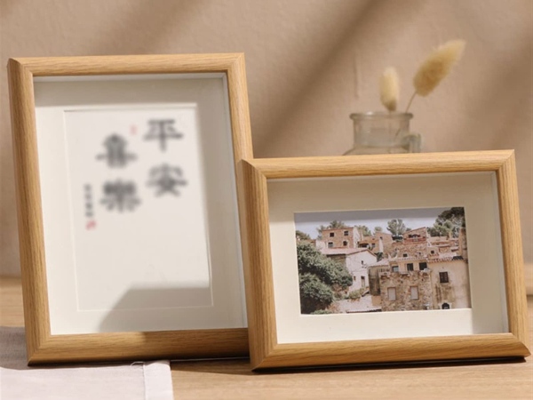 Khung ảnh gỗ công nghiệp