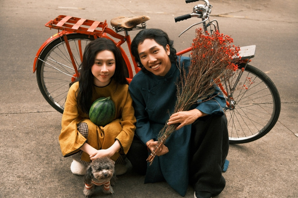 Concept vintage - retro mang giá trị nghệ thuật cao, gợi nhớ về thời Tết xưa đầy nô nức