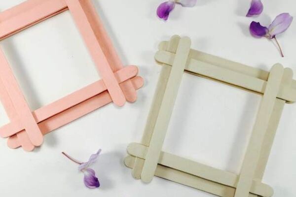 Khung ảnh mầm non đơn giản từ que kem