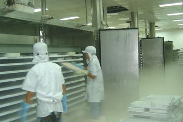 Kho lạnh lưu trữ thực phẩn trên các tàu