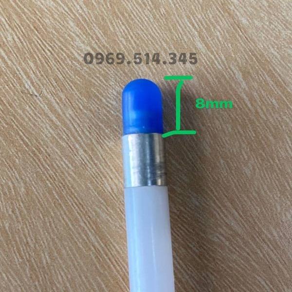 Phần đầu bút dính bụi là bộ phận giữ lại bụi bẩn từ các bề mặt vật thể