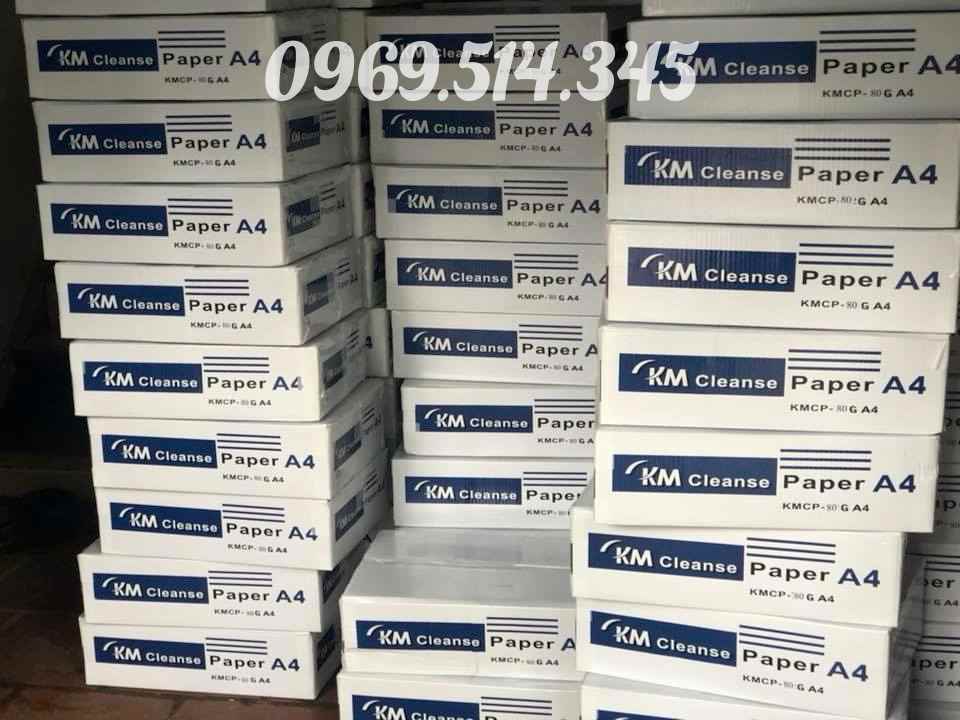 Kho hàng sắp xếp gọn gàng, dễ dàng lưu trữ và phân phát cho các bộ phận trong công ty