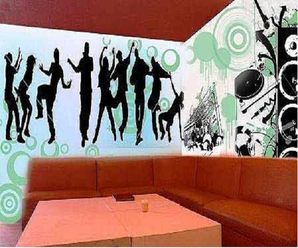 Vẽ tranh tường phòng karaoke - đơn giản tạo sự khác biệt