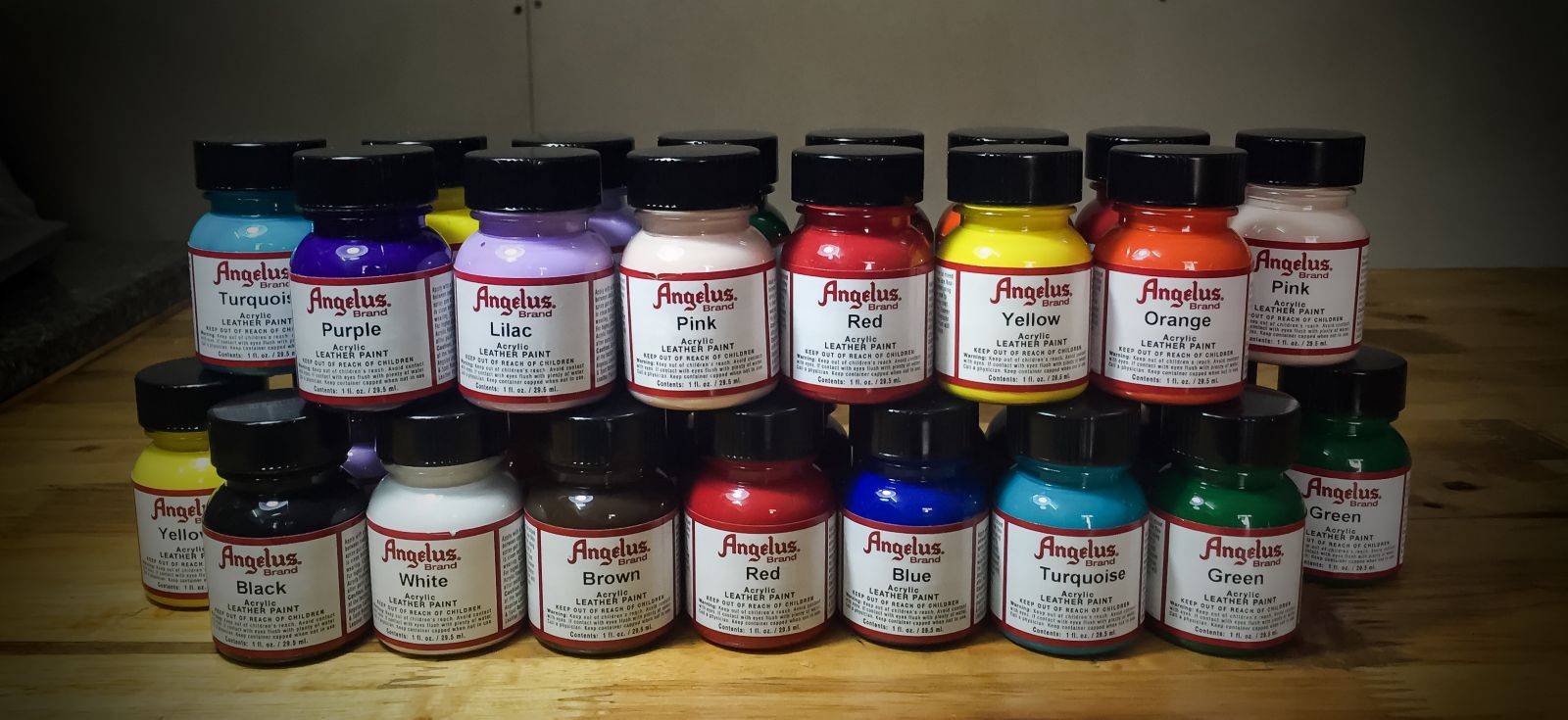 vẽ tranh tường phòng khách