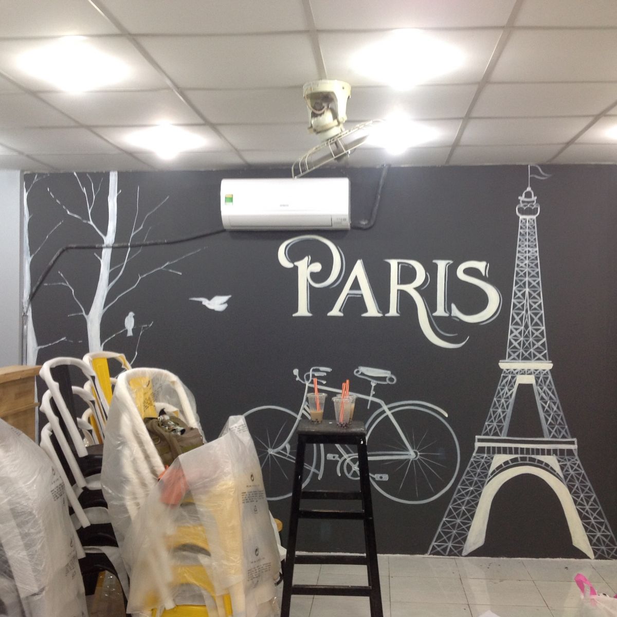 Vẽ tranh tường quán cafe đẹp 