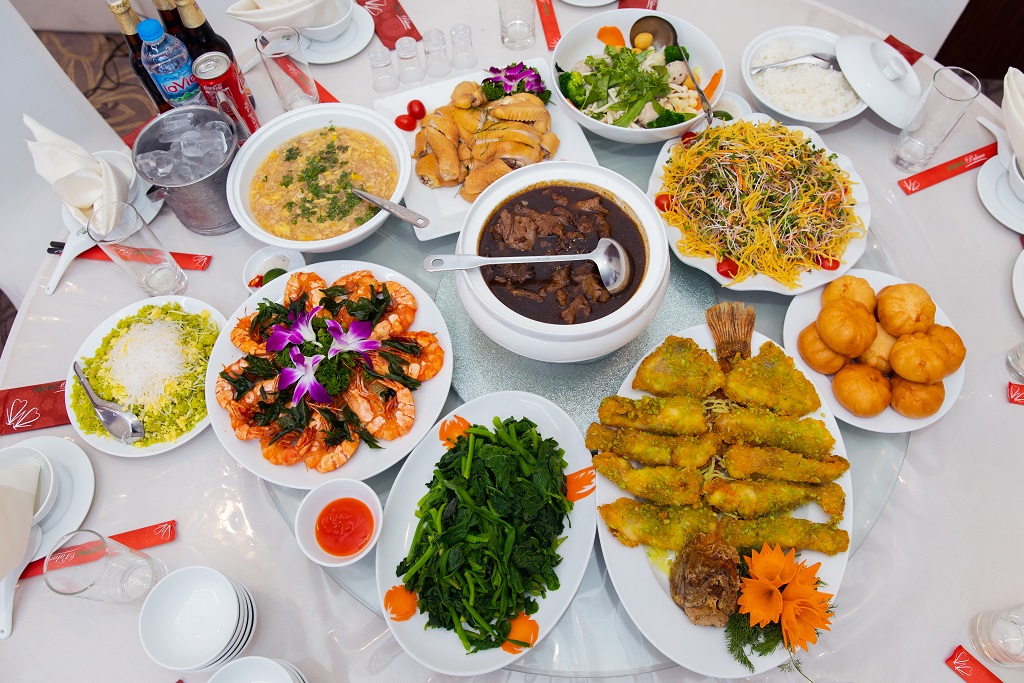 Thực đơn tiệc thôi nôi