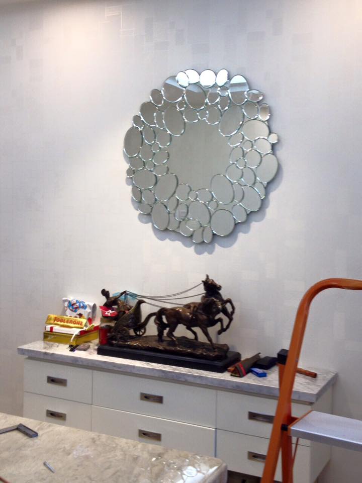 Lựa chọn gương phòng ngủ tưởng dễ mà khó