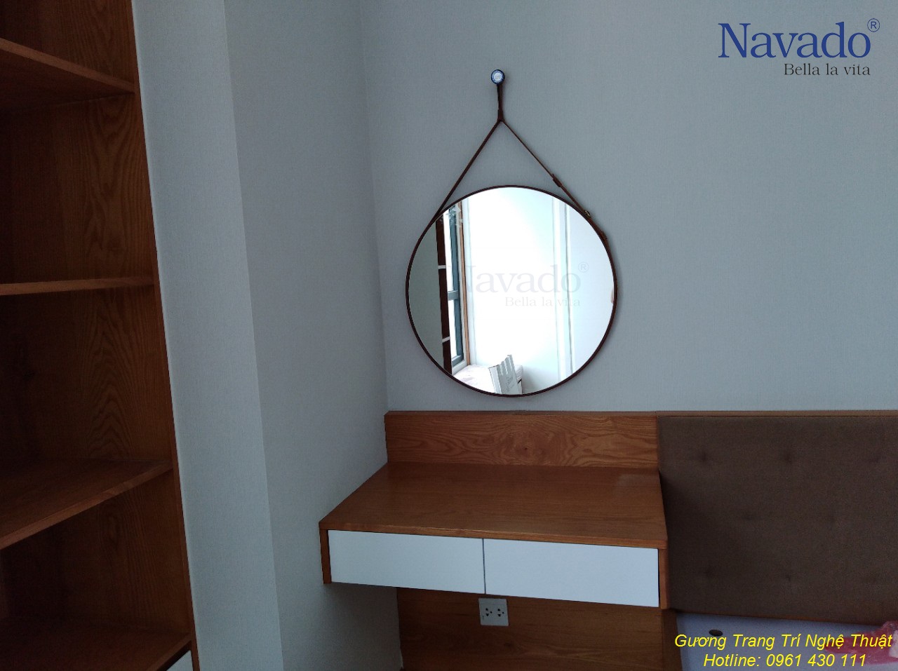 Gương tròn dây da cho không gian nhà bạn