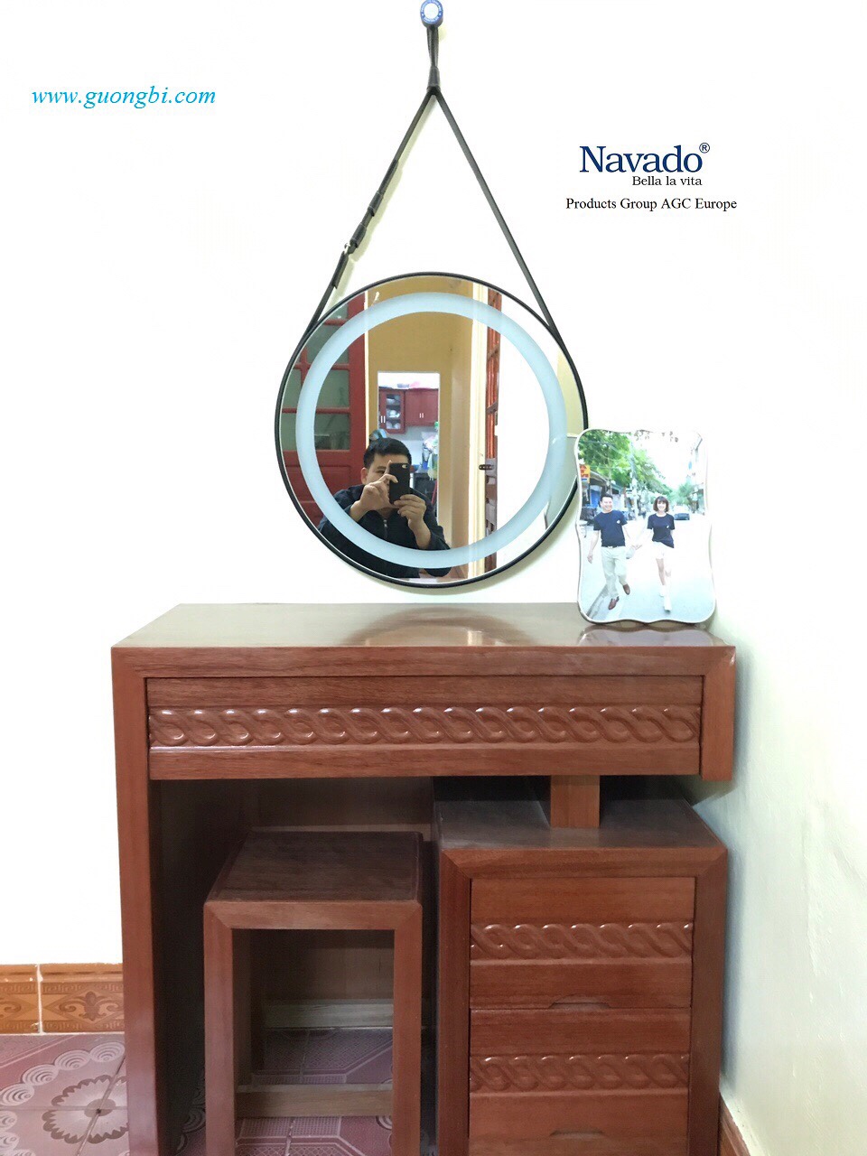 Gương trang điểm Hòa Bình