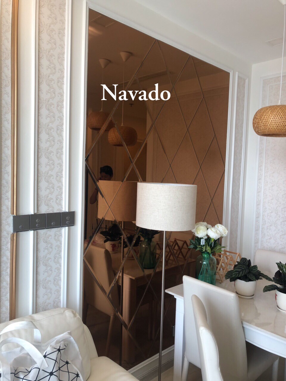 Gương ghép nghệ thuật phòng khách