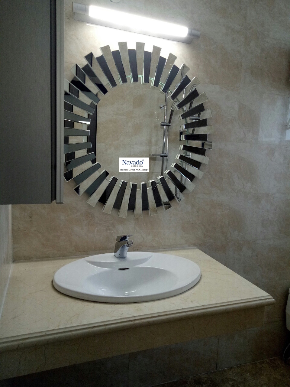 Gương phòng tắm treo tường chất lượng