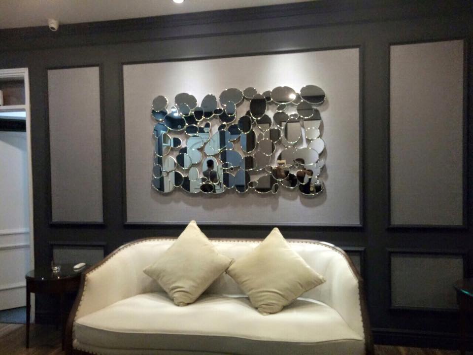 Gương phòng khách tại Vũng Tàu điểm nhấn của ngôi nhà