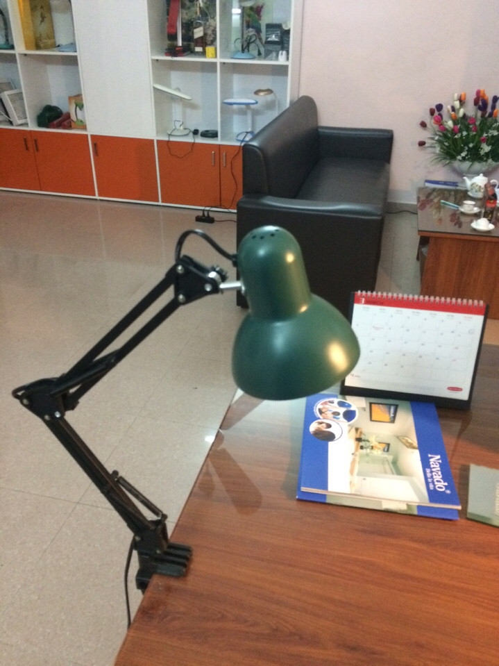 Đèn bàn chống cận và những điều bạn chưa biết