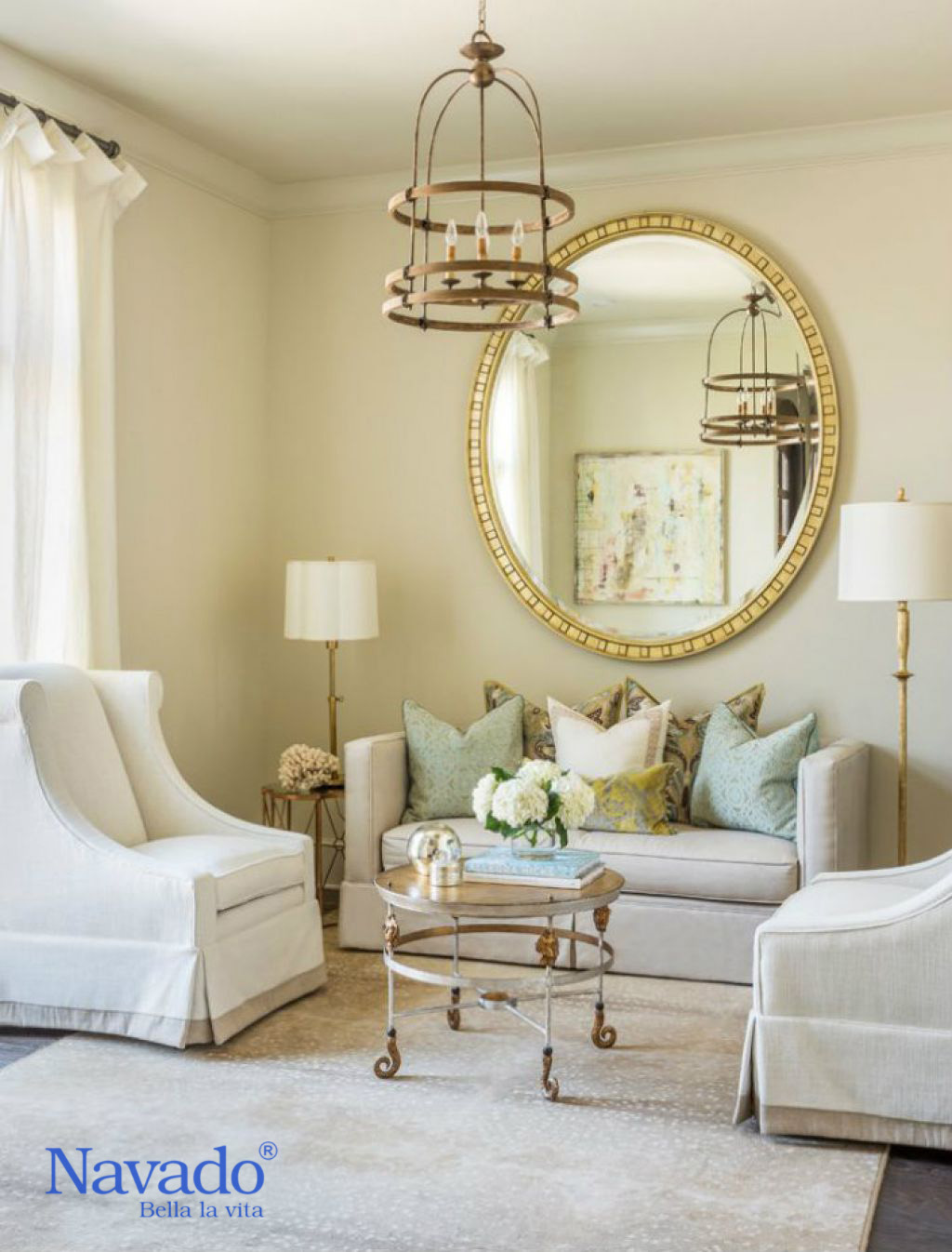 Chọn mua gương trang trí tại phòng khách