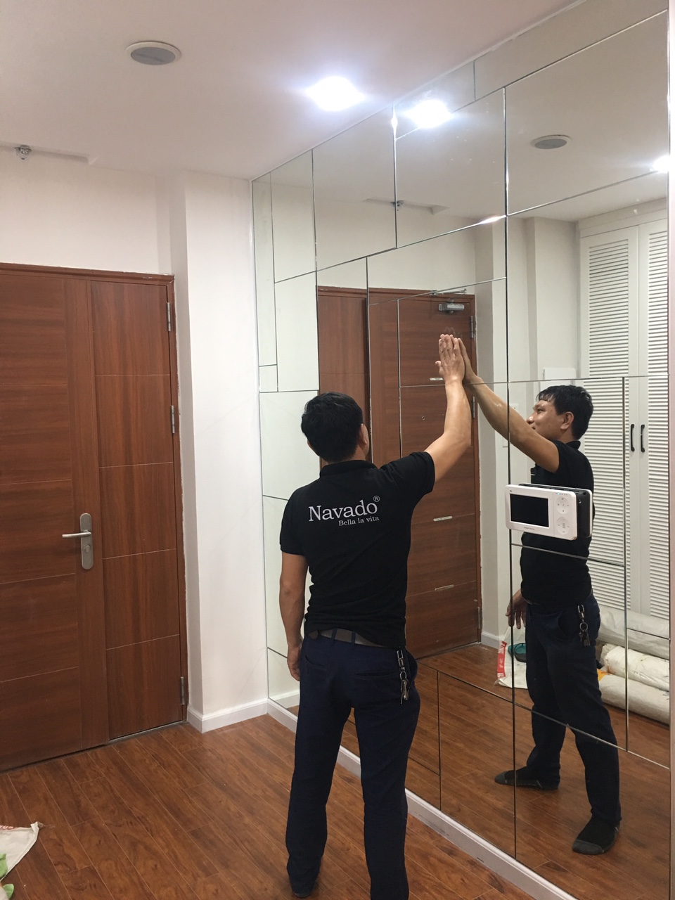 Gương ghép nghệ thuật phòng khách