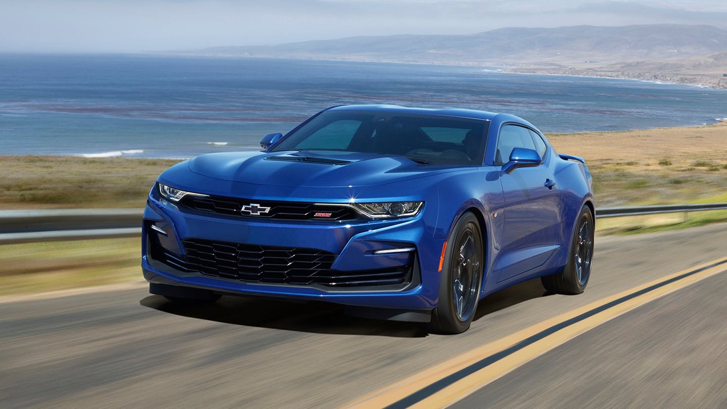 Chevrolet Camaro là một dòng xe thể thao giá rẻ nổi tiếng thế giới