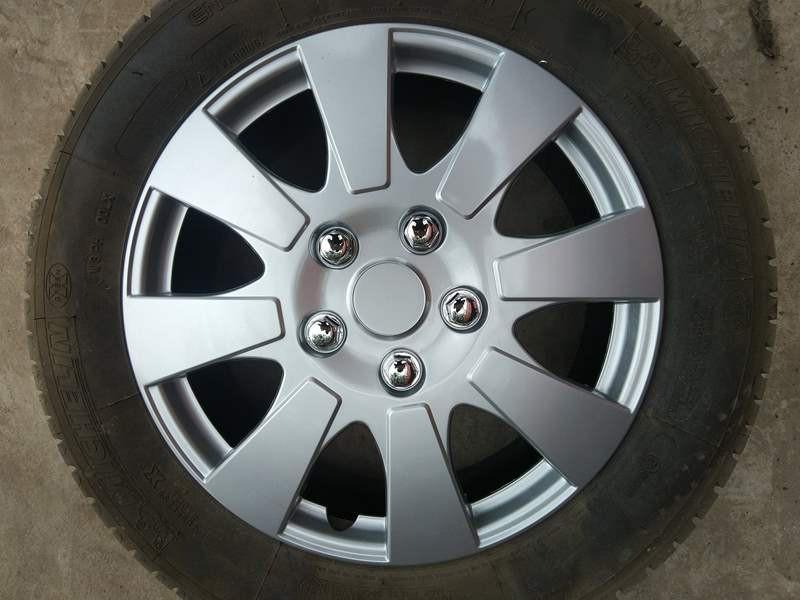 Không phải loại mâm xe nào cũng có thể dùng được ốp lazang