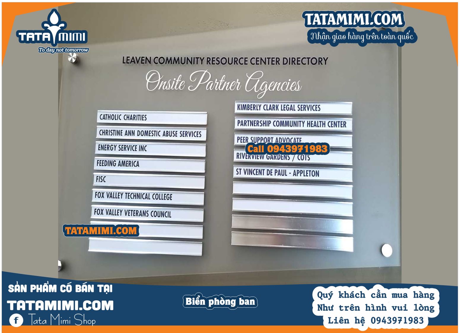 Bảng chỉ dẫn gắn ở sảnh