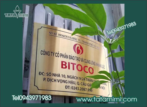Biển công ty làm từ mica 2mm trở lên