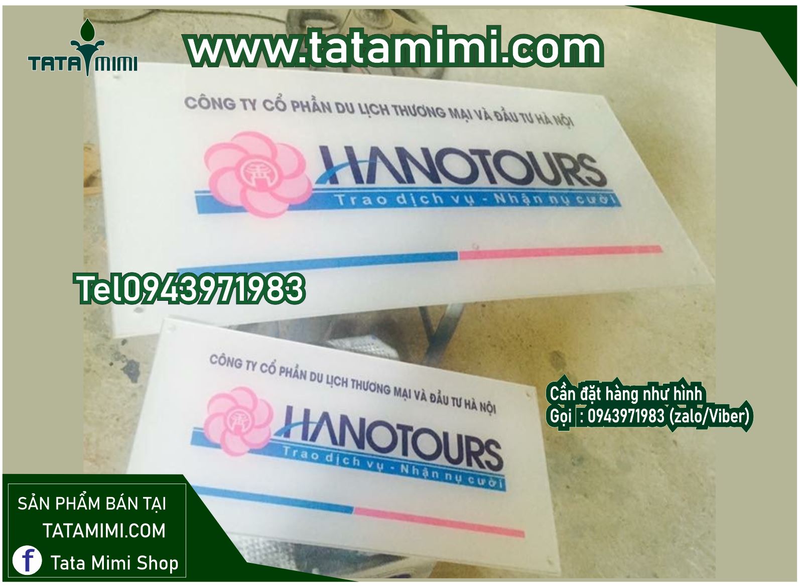 Biển công ty treo ở quầy lễ tân