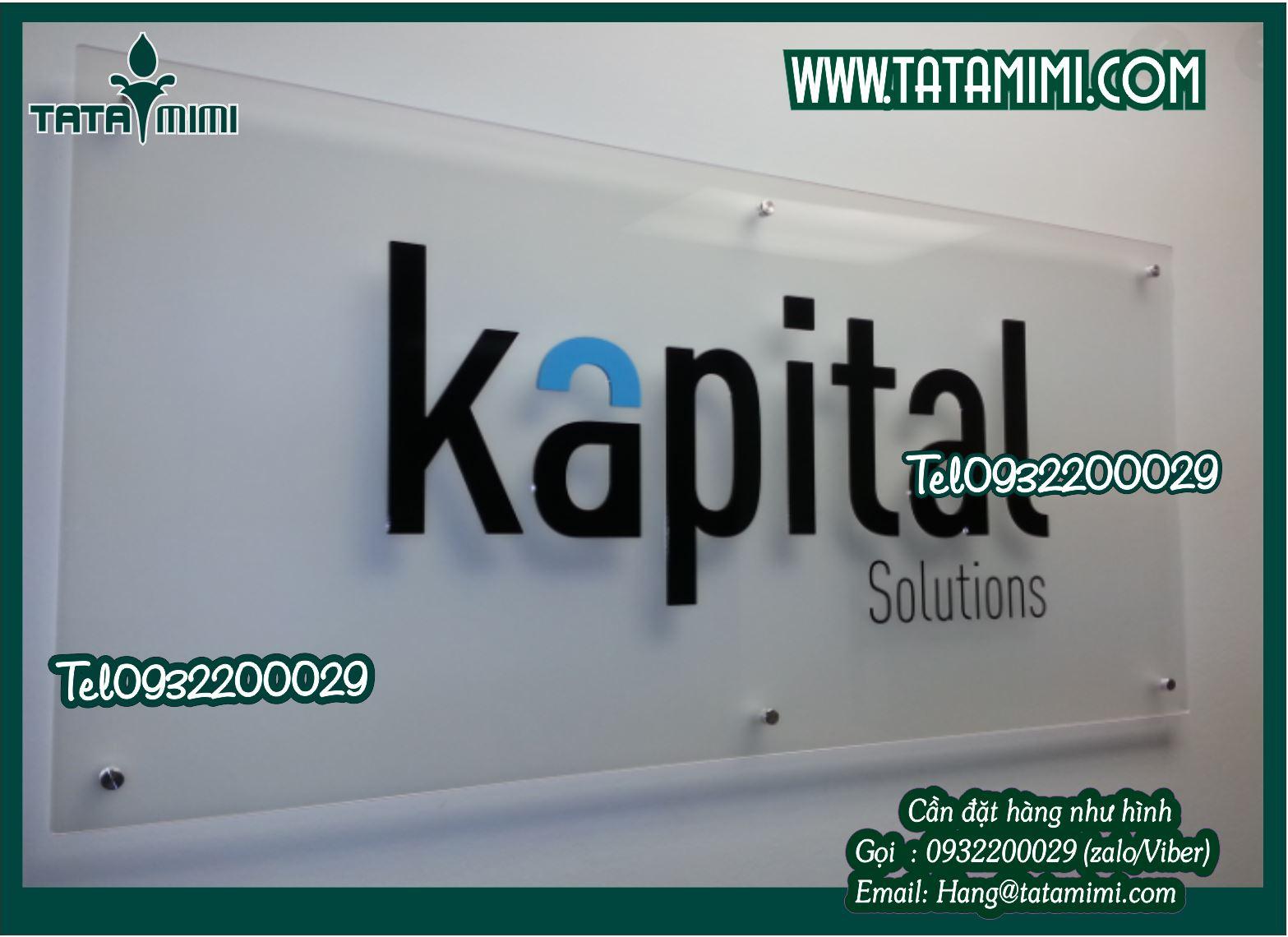 Chữ quảng cáo bằng mica làm logo