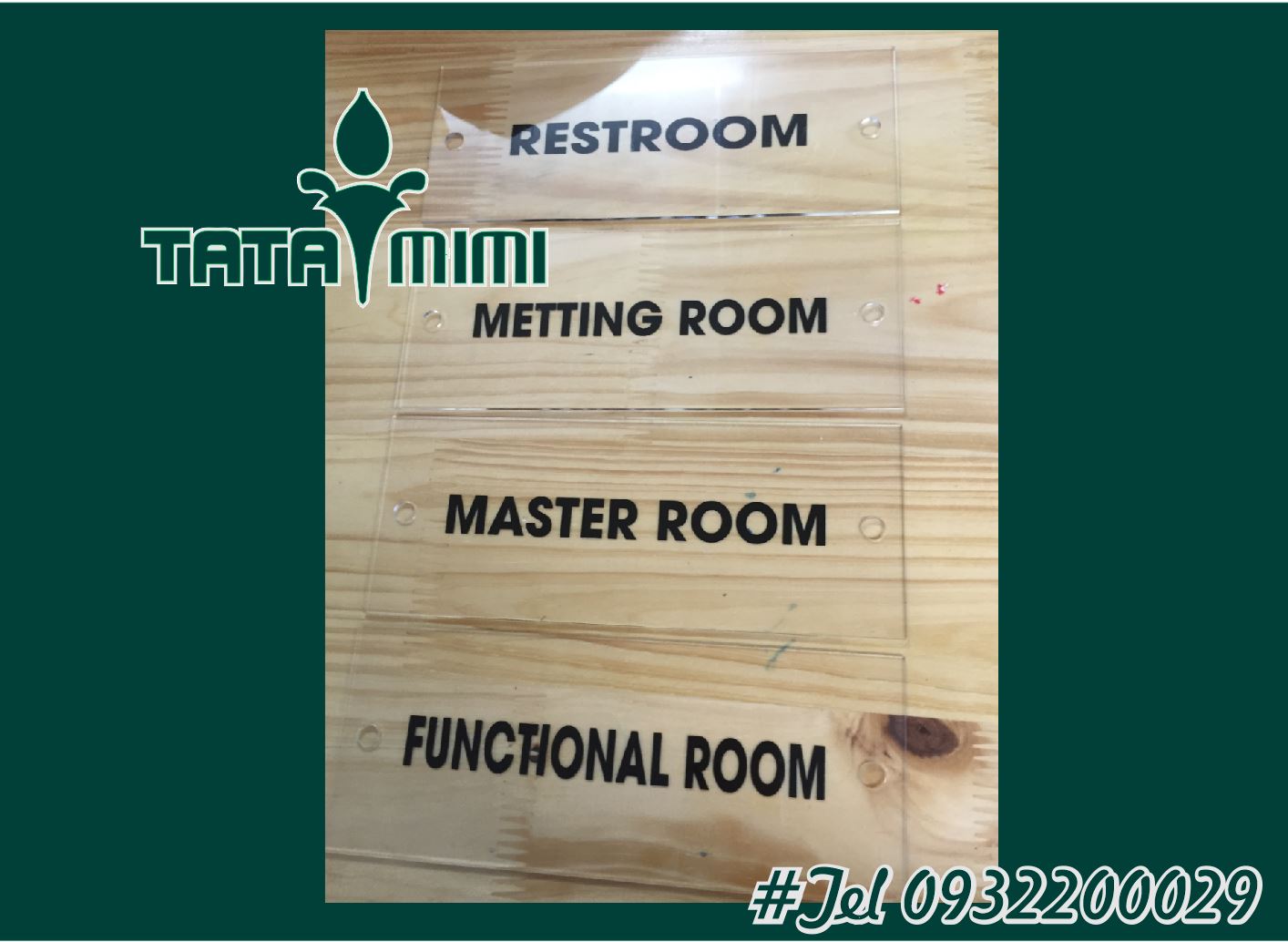 Biển chỉ dẫn tòa nhà ghép từ các tấm mica