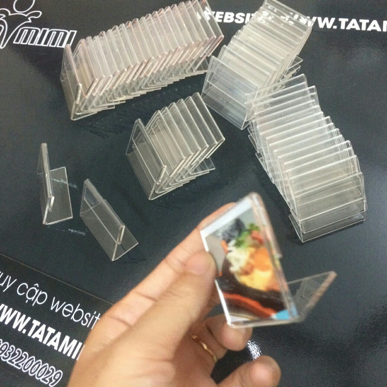 kệ để tên sản phẩm, kệ để giá sản phẩm