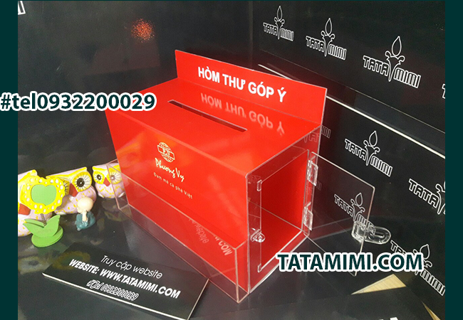 hòm thư mẫu đỏ