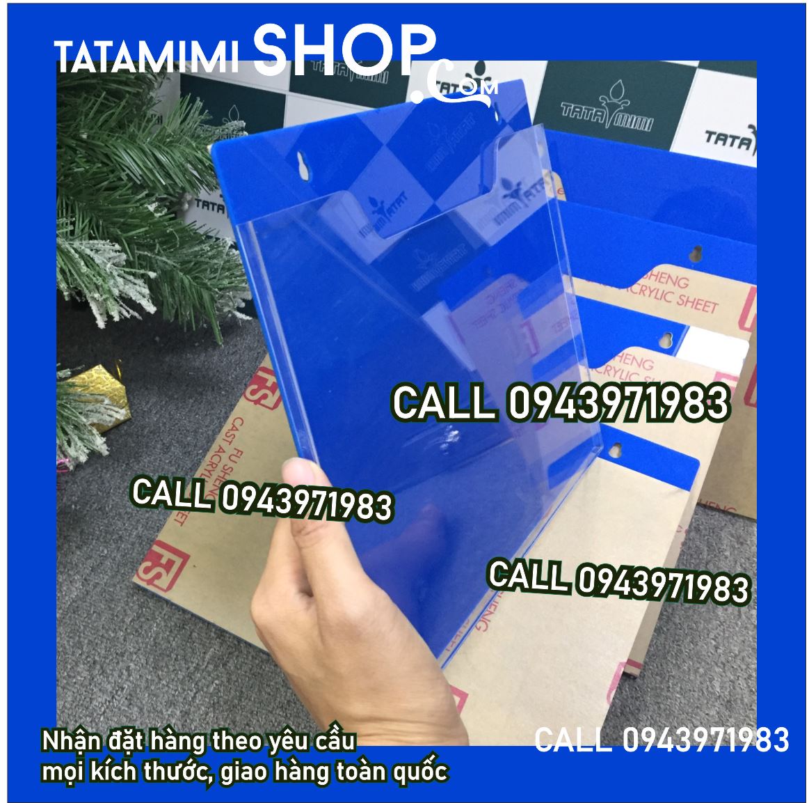 Kệ mica treo tường màu xanh