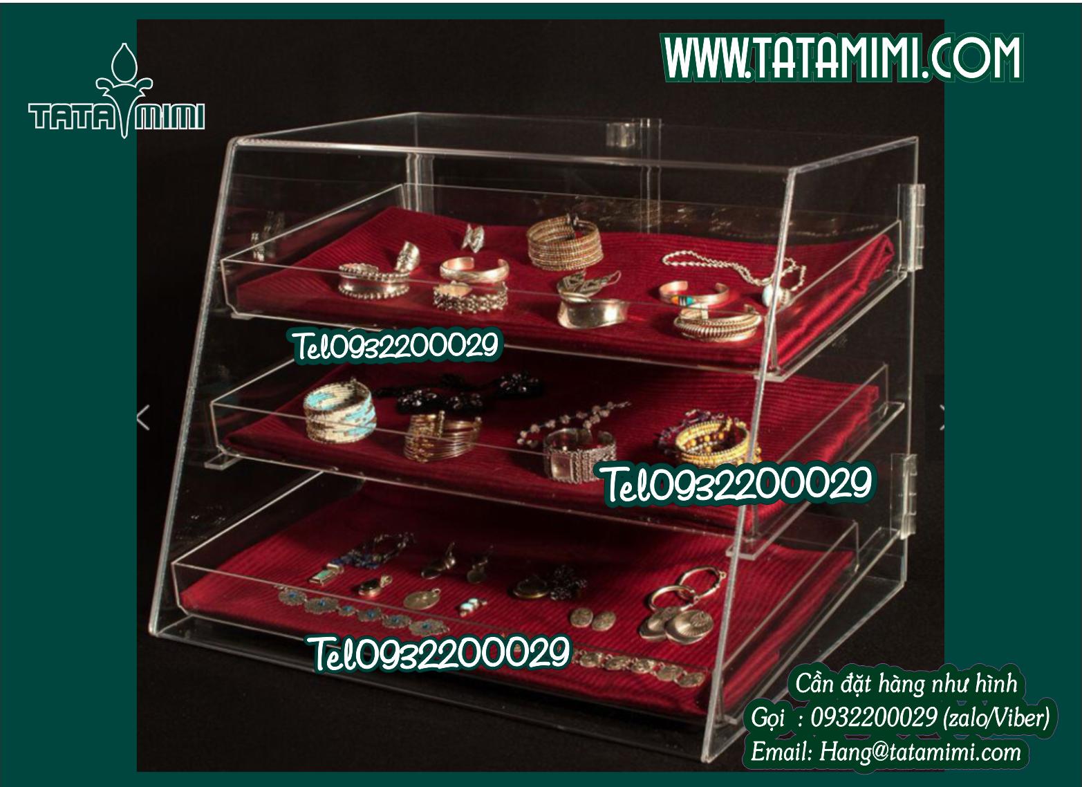 Tủ mica có nhiều tầng kèm ổ khóa