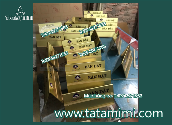 Nhận làm theo yêu cầu biển chức danh lễ tân