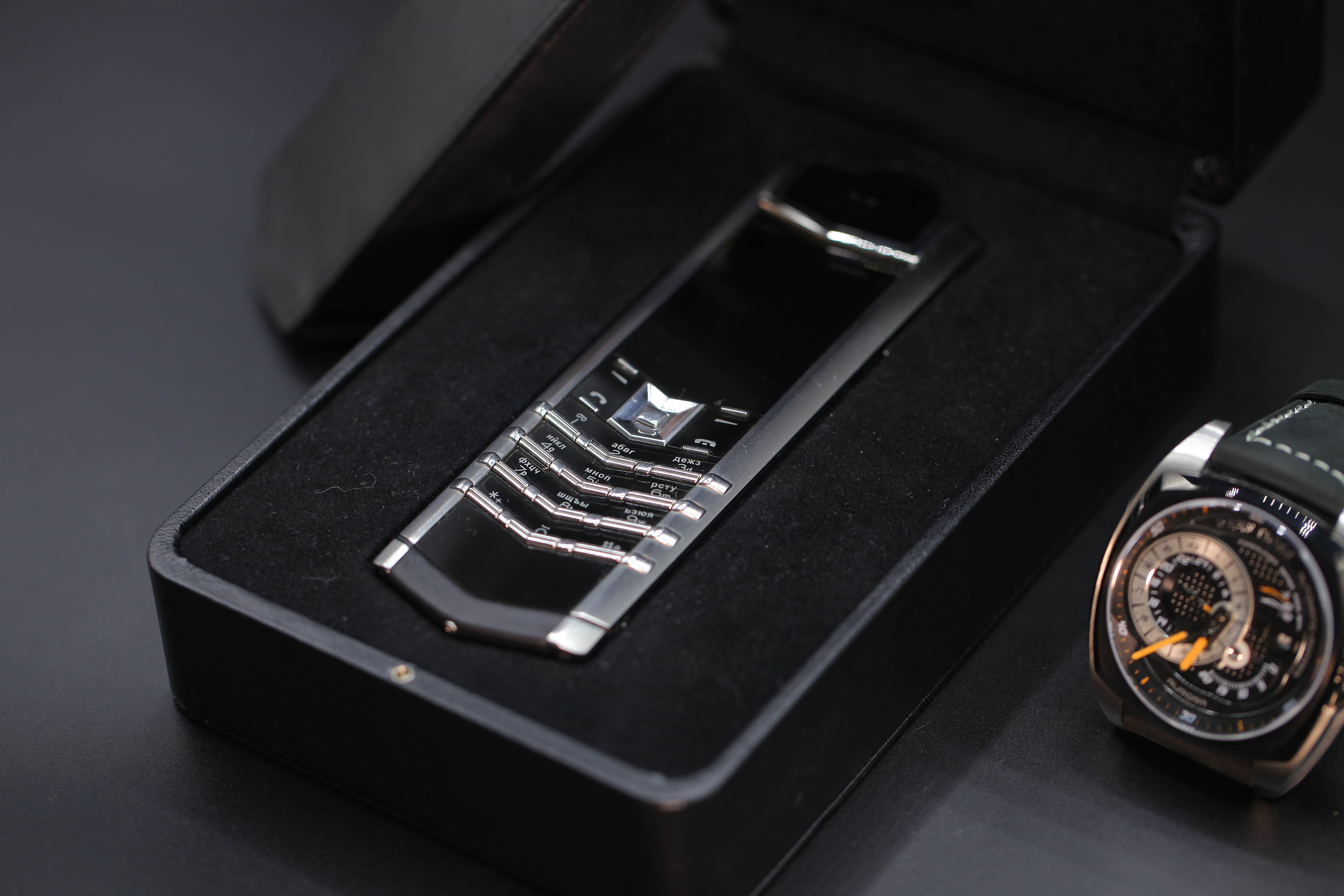 Vertu Signature S Stainless Steel