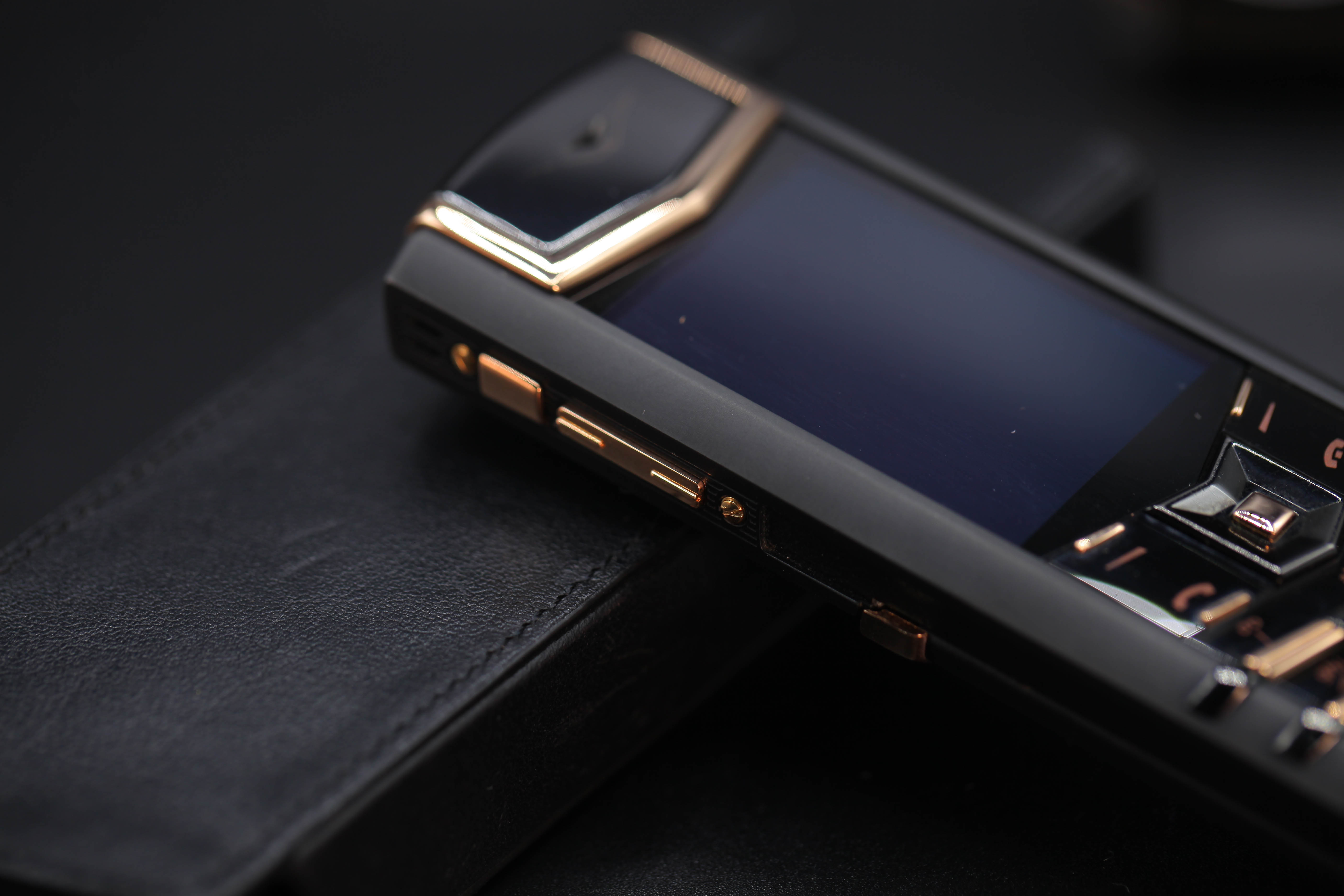 Vertu Signature S Black