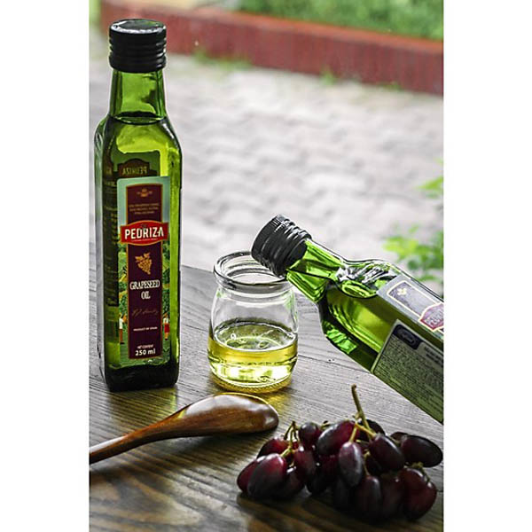 Dầu hạt nho Grapeseed Oil nhãn hiệu La Pedriza 250ml