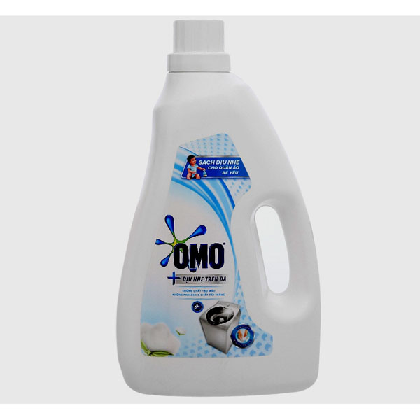 Nước giặt Omo dịu nhẹ trên da 2.4kg