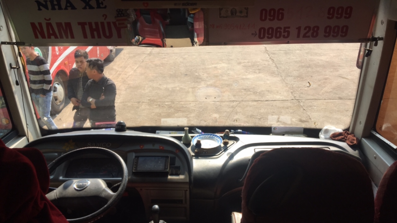 lap-camera-quan-sat-xe-khach-tot-nhat