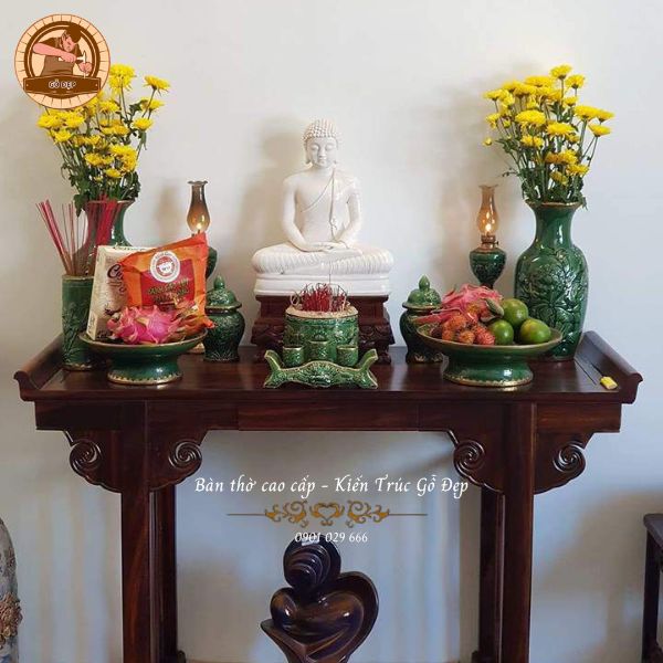 Giải Đáp Giúp Gia Chủ: Bàn Thờ Phật Quan Âm Cúng Hoa Gì?