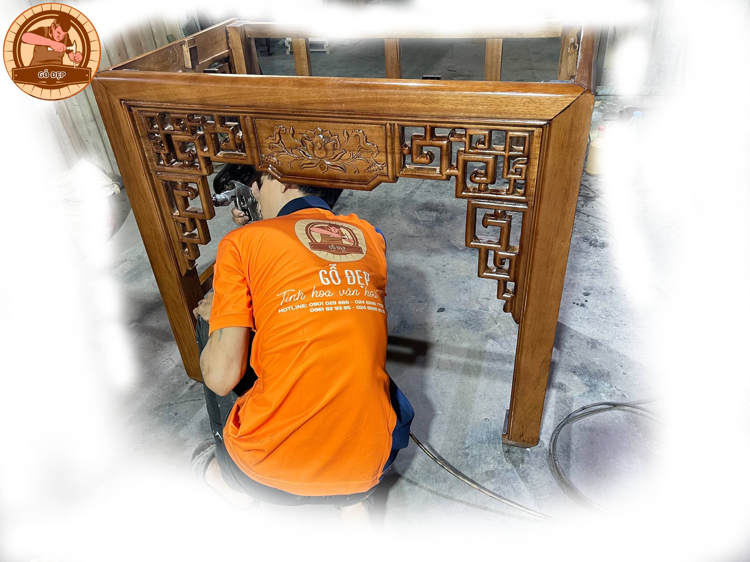 Bàn thờ 2 cấp hiện đại BT 0835 - được thiết kế tỉ mỉ