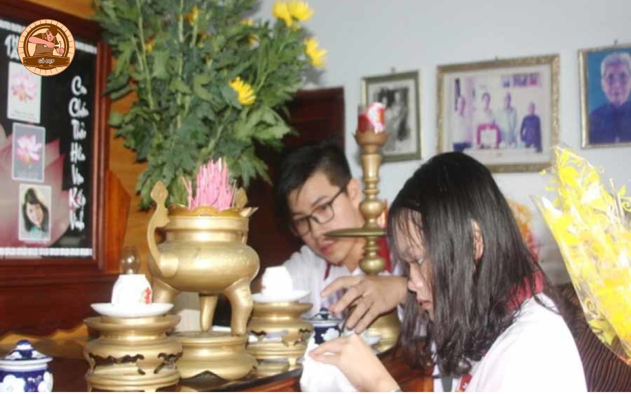 Bài văn khấn bao sái bàn thờ cuối năm