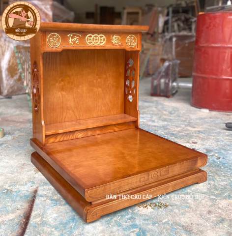 Những hình ảnh thực tế tại xưởng gỗ đẹp, bàn thờ Ông Địa Thần Tài hiện đại, Hình ảnh trước khi giao cho khách hàng ở Quận 7 Thành Phố Hồ Chí Minh.