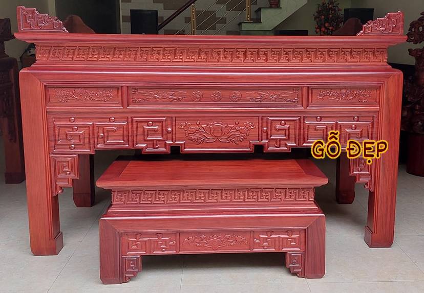 Bàn Thờ Gỗ Hương Đỏ BT 882 cao cấp với họa tiết hoa sen