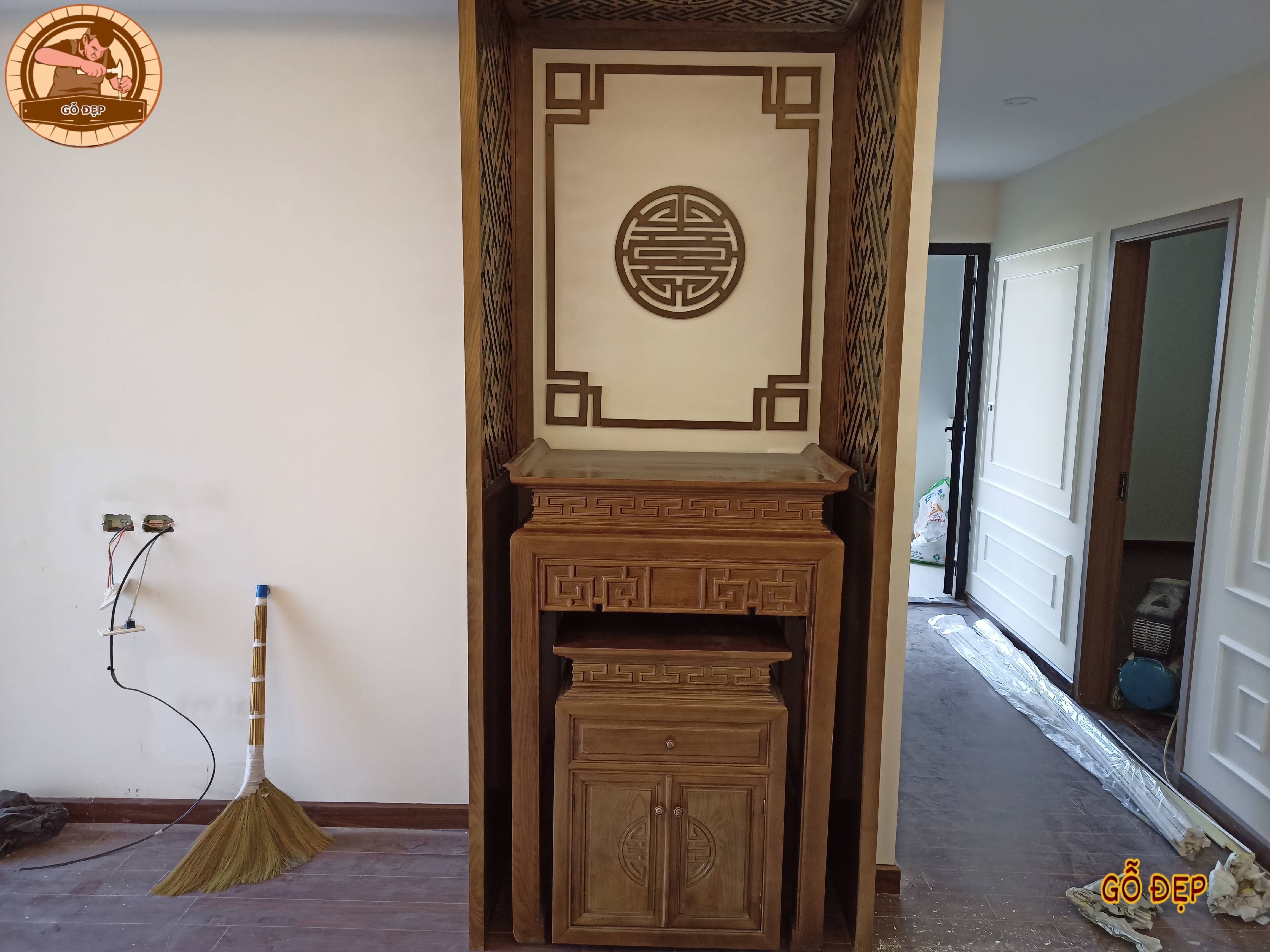 Tối ưu không gian phòng thờ với mẫu bàn thờ hiện đại BT 201