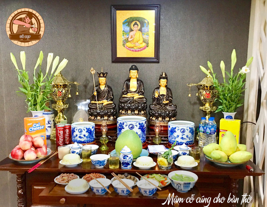 Mâm cỗ cúng cho bàn thờ