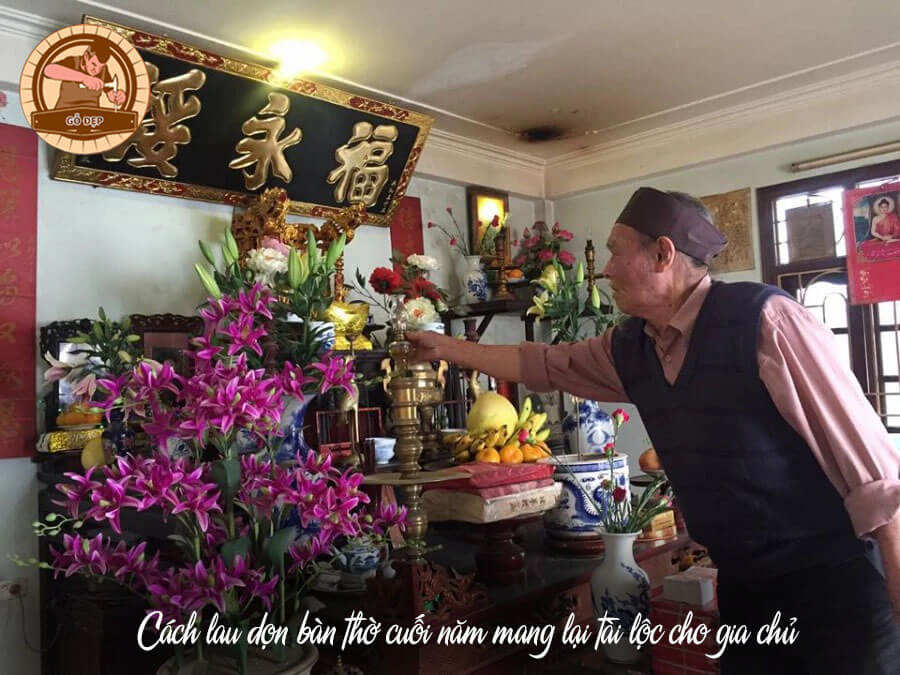Cách lau dọn bàn thờ cuối năm mang lại tài lộc cho gia chủ